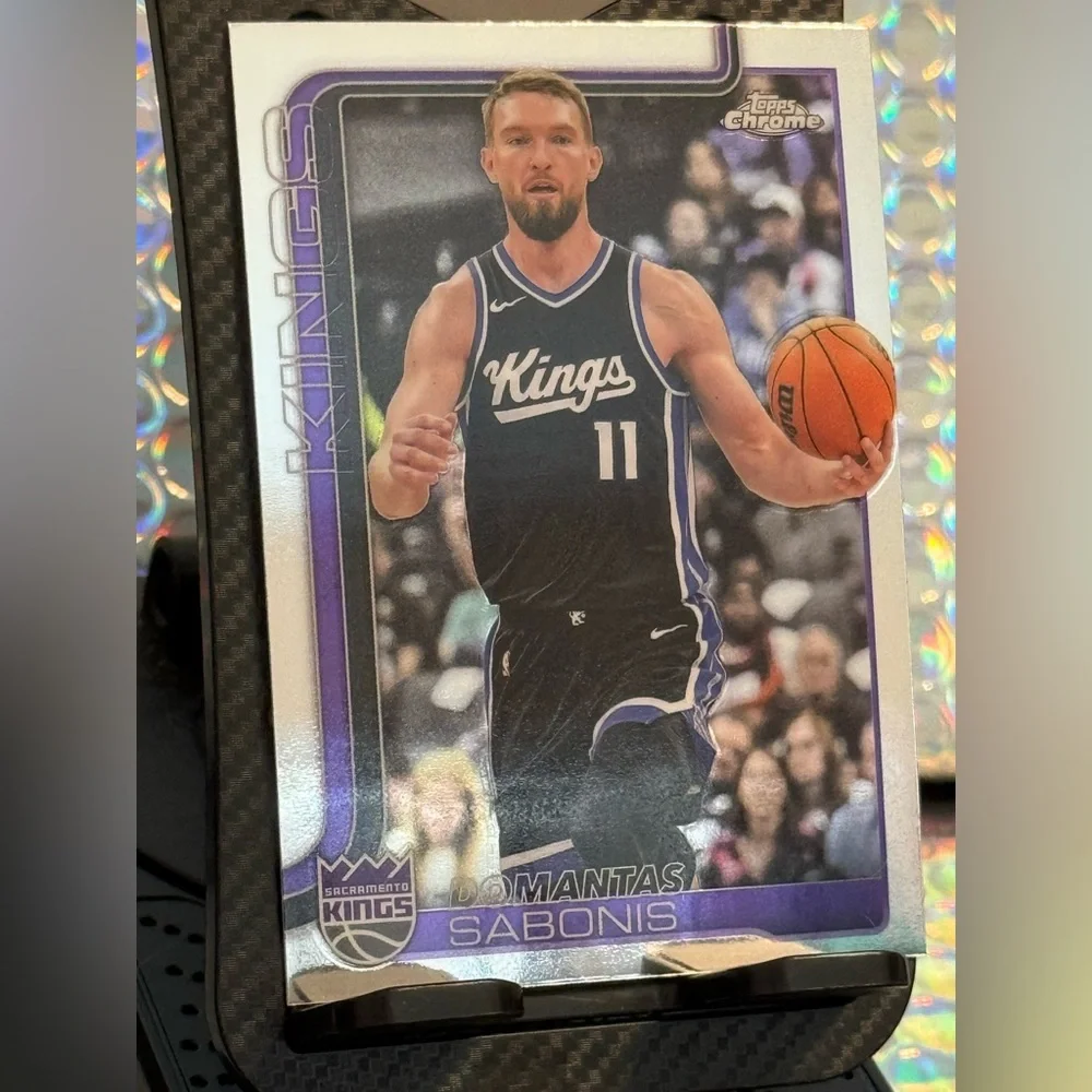 2025-26 Topps Chrome - Domantas Sabonis #229 - Picture 4 of 4